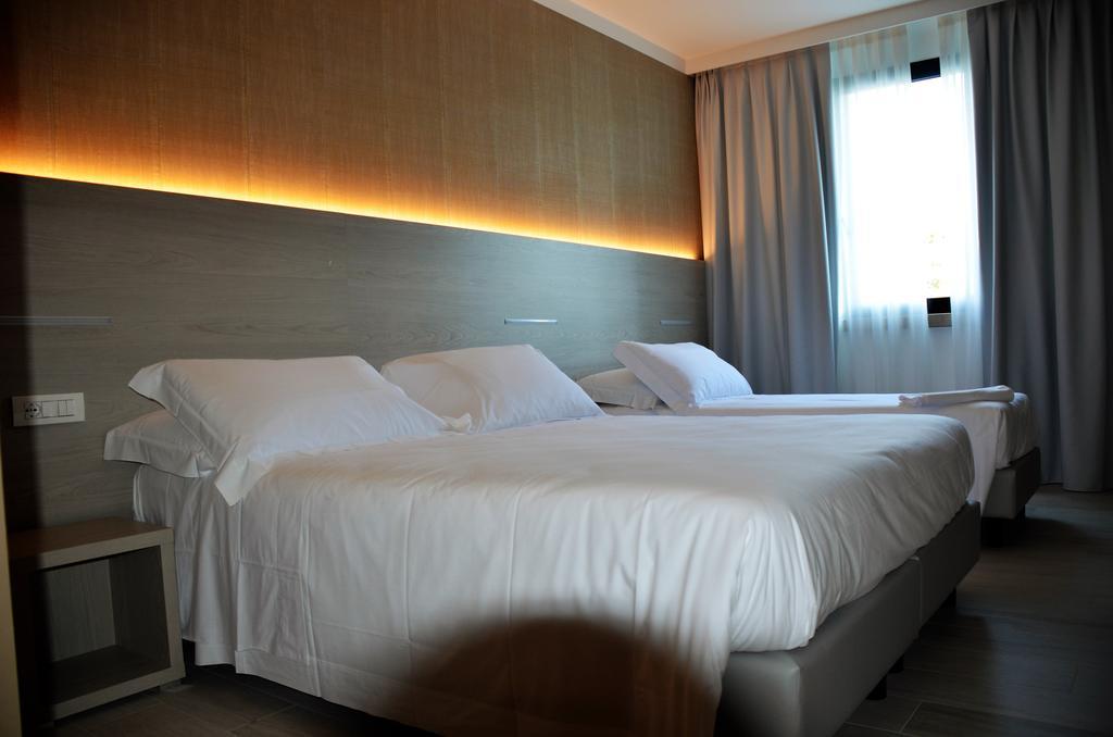 Hotel San Marco Peschiera del Garda Dış mekan fotoğraf