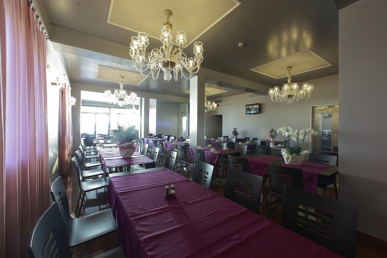 Hotel San Marco Peschiera del Garda Dış mekan fotoğraf