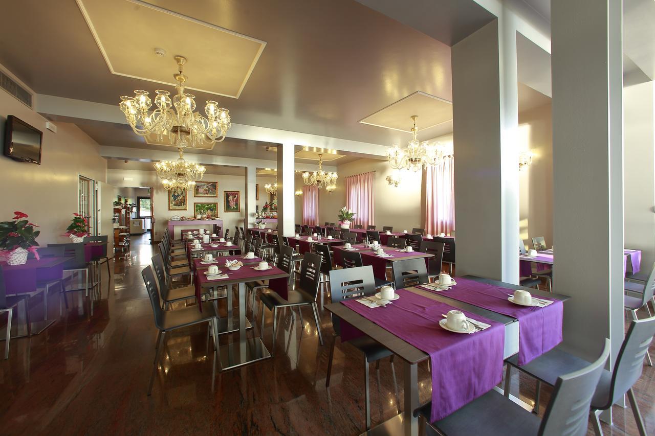 Hotel San Marco Peschiera del Garda Dış mekan fotoğraf