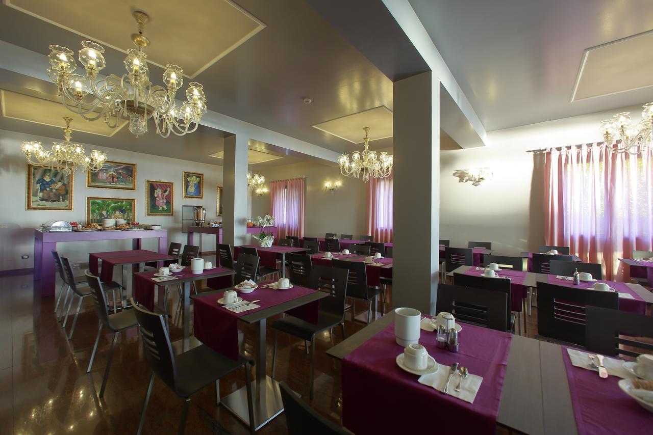 Hotel San Marco Peschiera del Garda Dış mekan fotoğraf