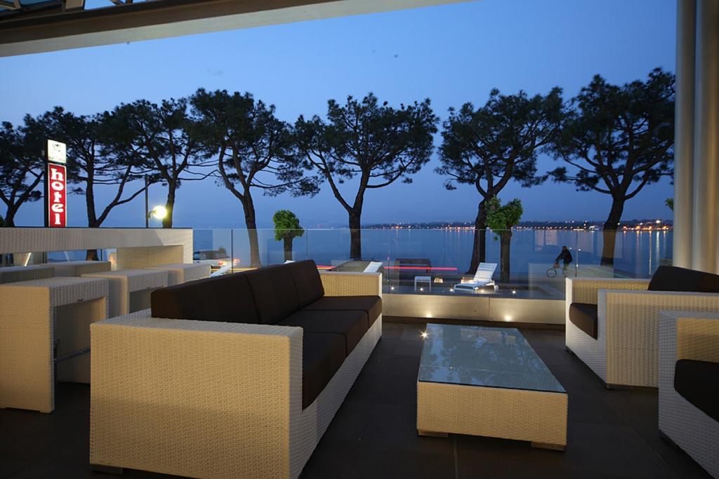 Hotel San Marco Peschiera del Garda Dış mekan fotoğraf