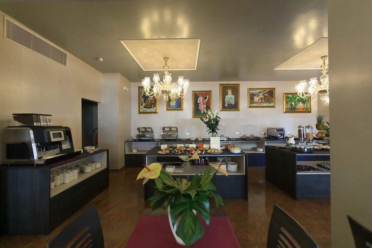 Hotel San Marco Peschiera del Garda Dış mekan fotoğraf